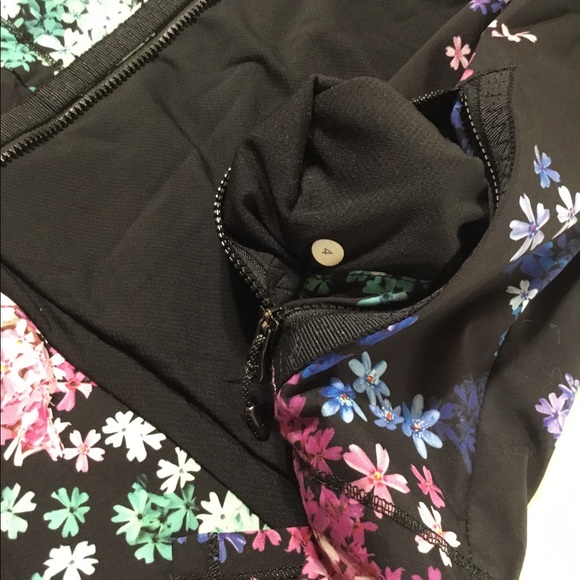 Lululemon Run: Bandit Jacket Sz.4 - Picture 10 of 10